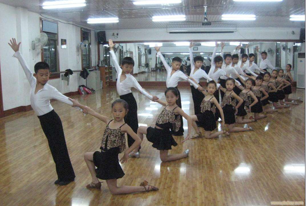 北京舞蹈培训公司转让及变更流程