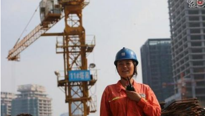  重庆市沙坪坝区塔吊升降机和信号工复审是怎么培训，提升笼司机年审要考试吗